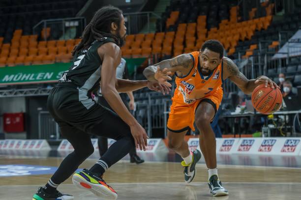 赛中延续良 赛中延续良